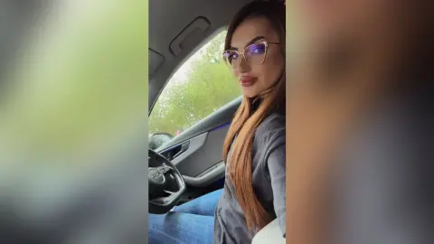 AmberLyn — Selfies