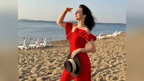 BellaRowan — ☀️ Summer Crush