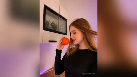 EricaRobinson — me🍒