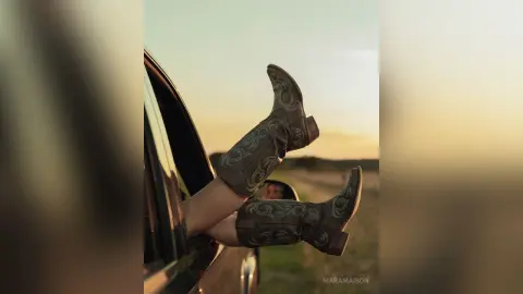 MaraMaison — cowgirl