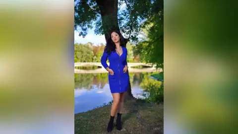 Kate — Fall in blue