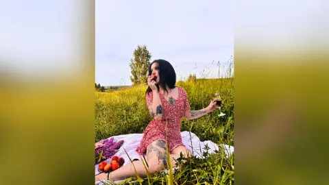 MiaOliveres — Summer country 🦋