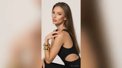 GiselleThorne — Black 