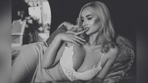 DayanaJacobs — Addicted to me