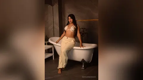 MorganMizrachi — get comfortable in the tub