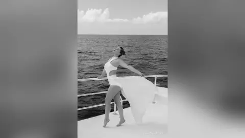 AlejandraRoa — B&amp;W