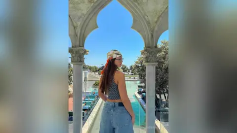 IskrinaCold — Baku Vacation 💝