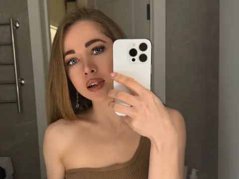 AuroraCrave cam model