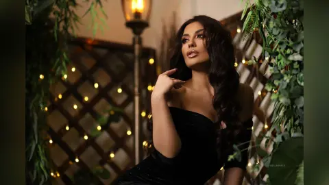 MellanyConnor — Confidence is sexy!