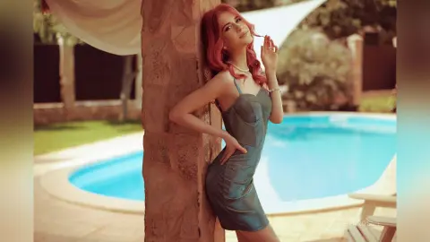 ElaRossie — Summer Vibes