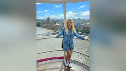 CassandraKane — London❤️