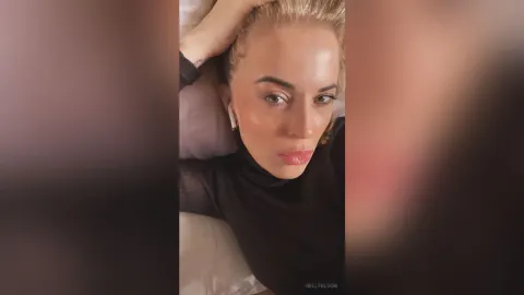 NellyBloom — Me