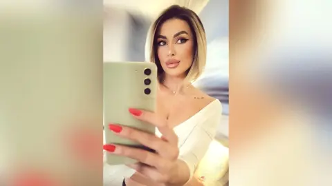 SophieChase — Selfies