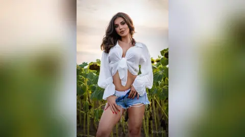 IrisDavis — Country girl