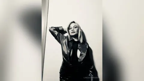 LancasterSarah — always sexy