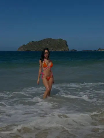 celinvega — Streamate Photos