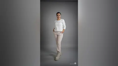 JuliaHayss — julia.