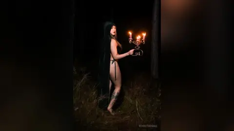 RosieThomas — Boo 👻