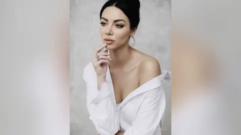 CaitlynEva — Passion