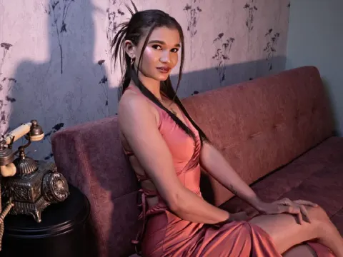 TiaraDanes cam model