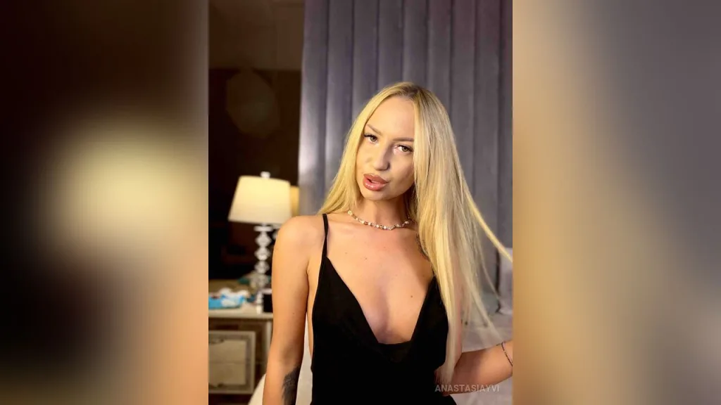 AnastasiaYvi β Playful