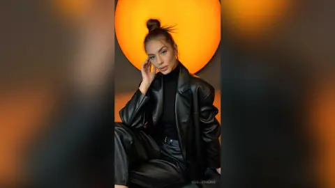 GiselleThorne — Black 