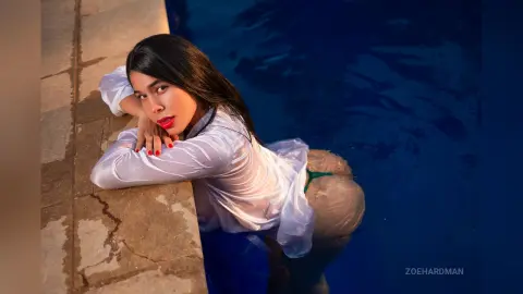 ZoeHardman — In the pool