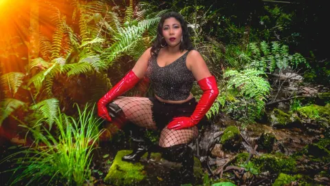 LeizaMagnus — public domination
