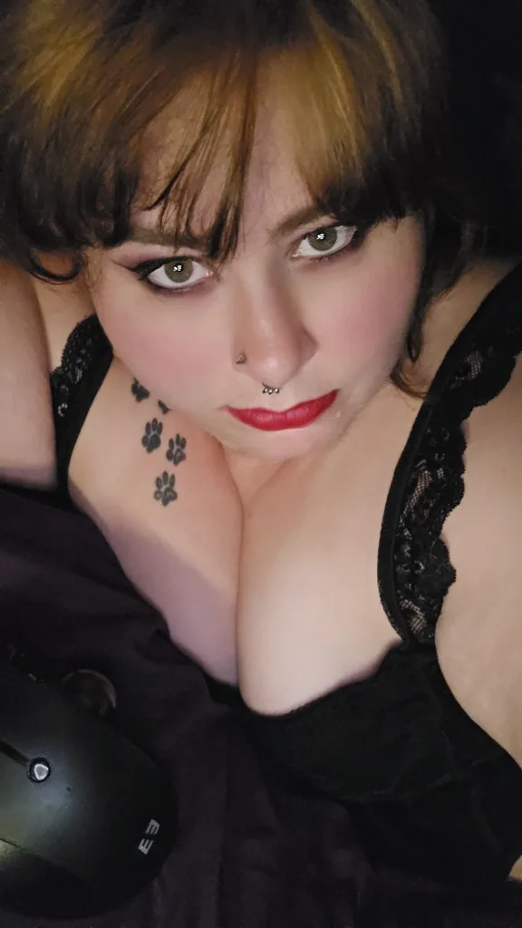 LovenseLexi90 — Streamate Photos