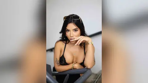 Isabella — 😈