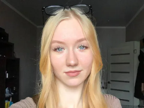 AvelinaSeide — LiveJasmin cam model
