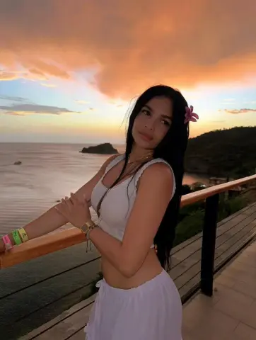 MiaaBlossom — Streamate Photos