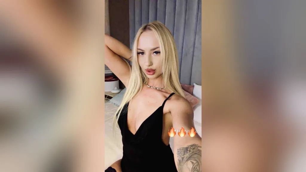 AnastasiaYvi β Playful