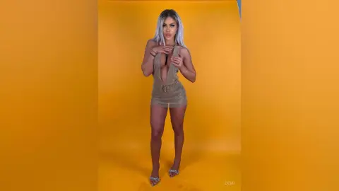 Demi — ✨🔥Hot