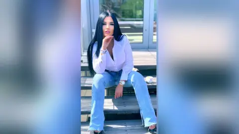 MellanyConnor — Sensual breeze :)