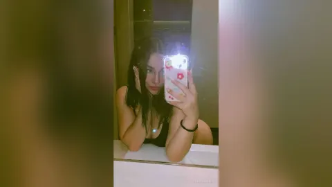 ChloeLorely — 🍑