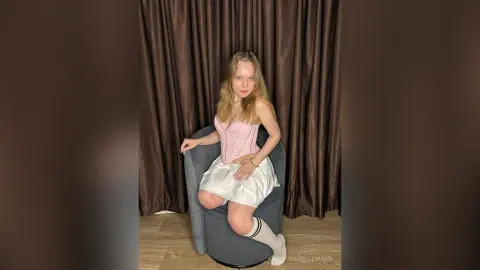 MabelleWahn — ^_~