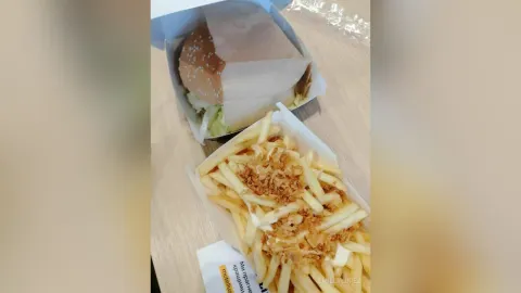 EmillyLopez — mmmm my food
