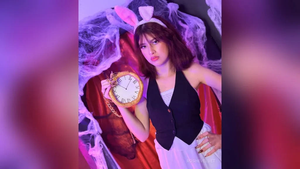 RosheVelvet — Wicked Tease