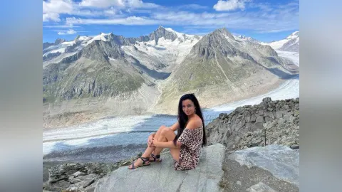 AngelaBerry — Travel time