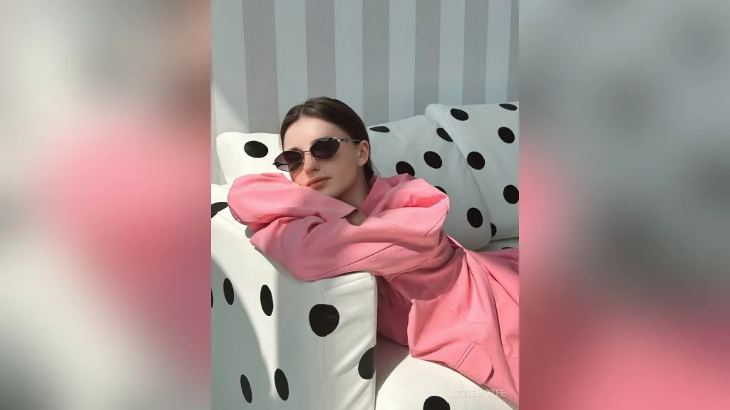 AzzieMozee — Soft & Stunning