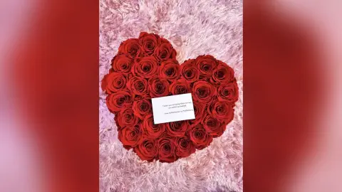 MiaPastory — The aroma of love is in the roses✨