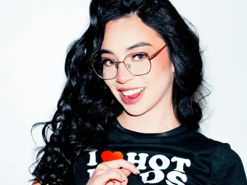 AlanaColin cam model