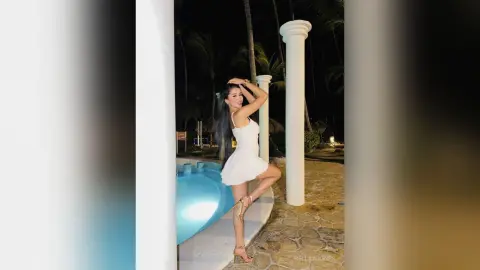BellaaJones — Let’s take a free time together 😝
