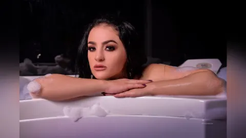 EvaBennson — lingerie