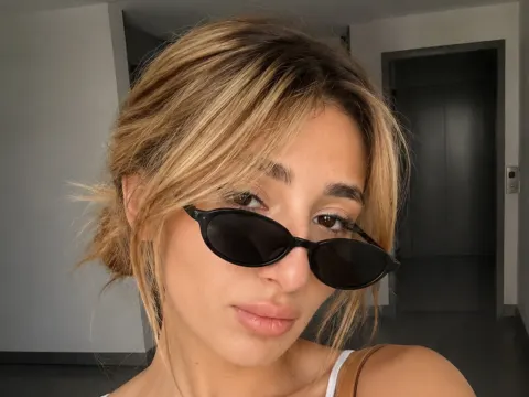 LashandraNordby cam model