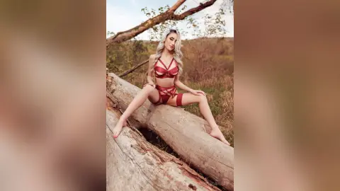 MaddyScarlett — Autumn Feelings