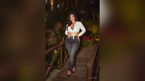 JasminNise — 🖤❤️