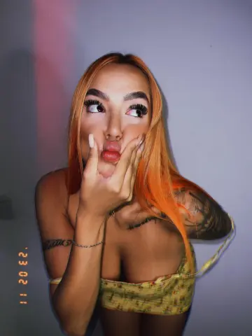 TaniaCollinsXx — Streamate Photos