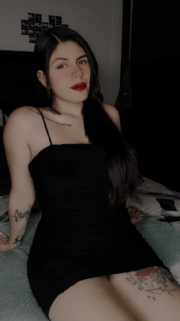 SilverMistt — Streamate Photos